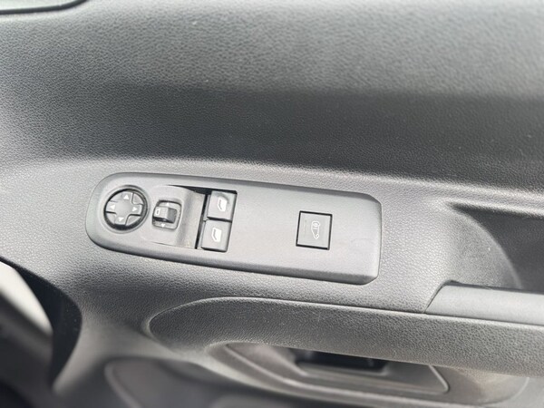 Used Vauxhall Combo 2020 for sale - 75653935: Photo 19