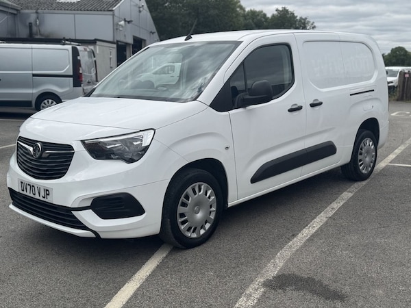 Used Vauxhall Combo 2020 for sale - 75653935: Photo 2