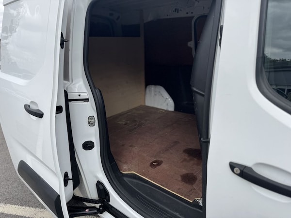 Used Vauxhall Combo 2020 for sale - 75653935: Photo 31