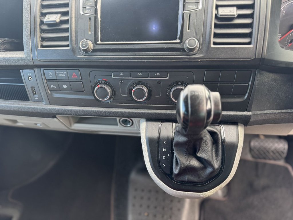 Used Volkswagen Transporter 2016 for sale - 76570255: Photo 18