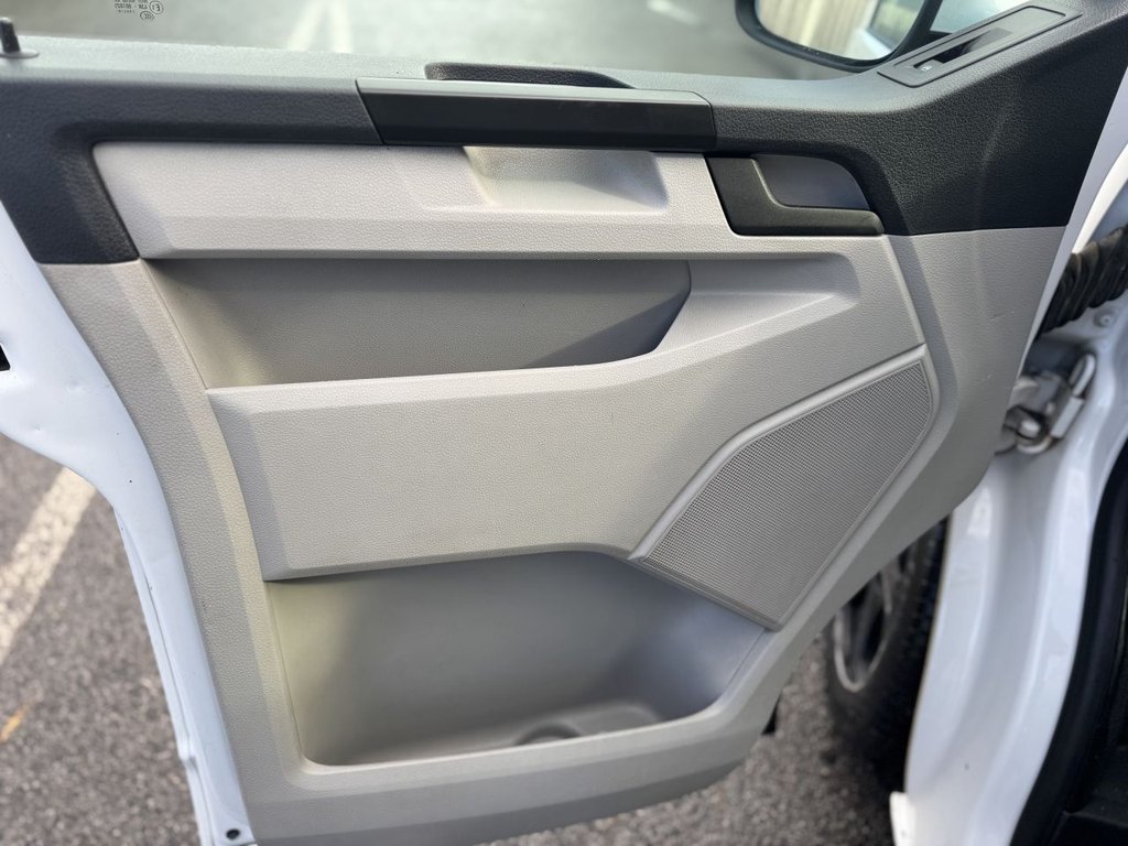 Used Volkswagen Transporter 2016 for sale - 76570255: Photo 36