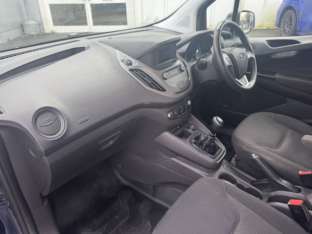 Used Ford Transit Courier 2020 for sale - 77620940: Photo 37