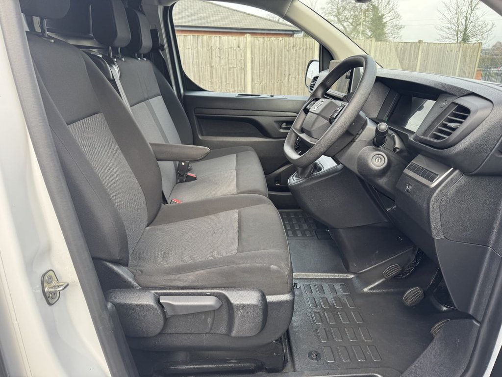 Used Vauxhall Vivaro 2024 for sale - 77384316: Photo 16