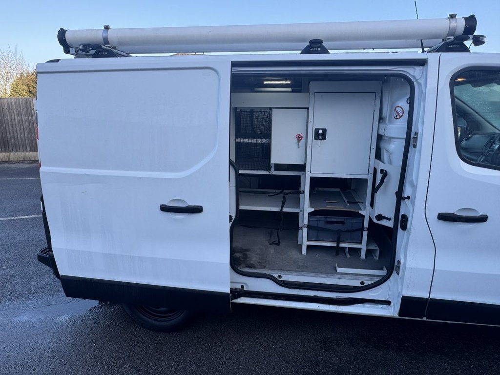 Used Vauxhall Vivaro 2017 for sale - 77293322: Photo 24