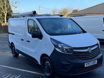 Used Vauxhall Vivaro 2017 for sale - 77293322: Photo