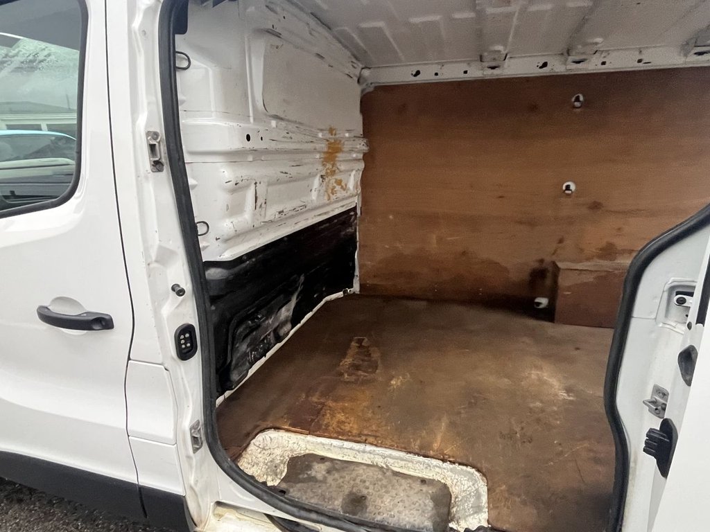 Used Renault Trafic 2017 for sale - 77293328: Photo 32