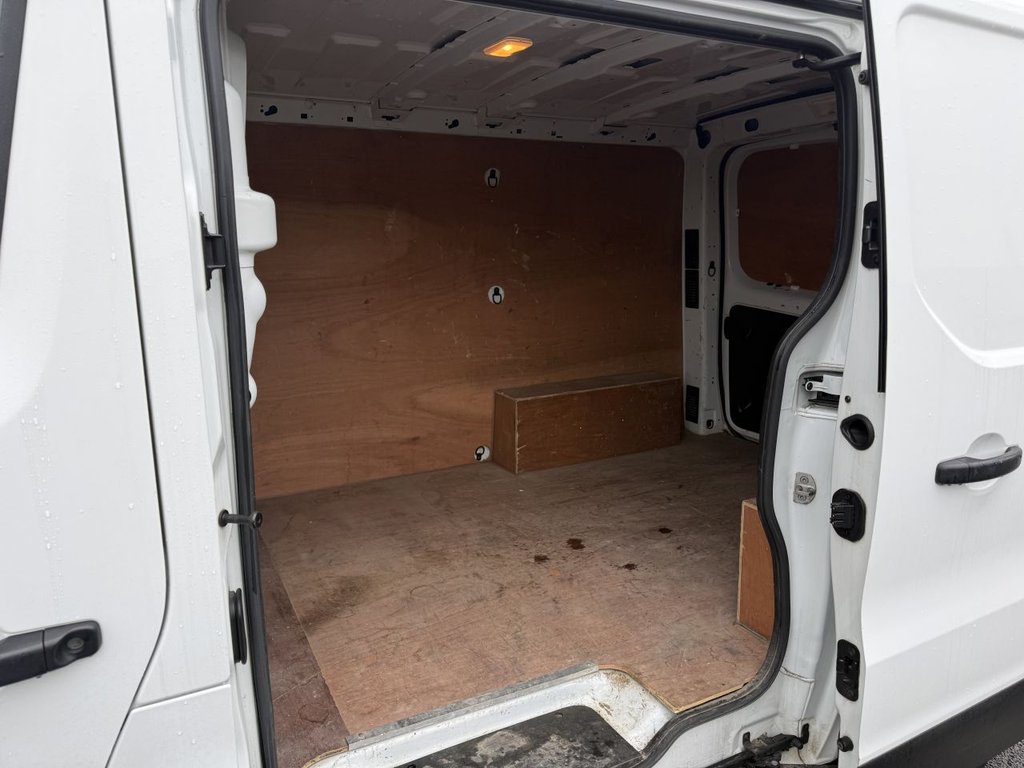 Used Renault Trafic 2018 for sale - 77139471: Photo 15