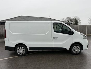 Used Renault Trafic 2018 for sale - 77139471: Photo