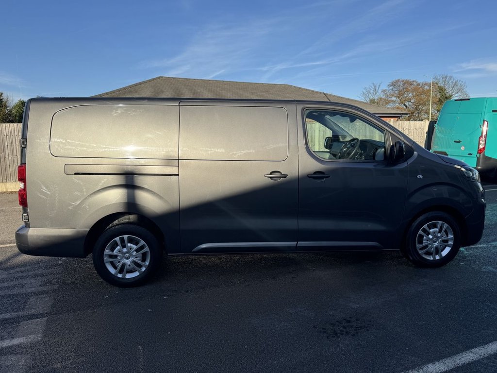 Used Vauxhall Vivaro 2022 for sale - 76570250: Photo 12