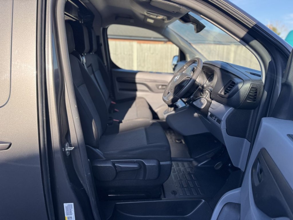 Used Vauxhall Vivaro 2022 for sale - 76570250: Photo 18