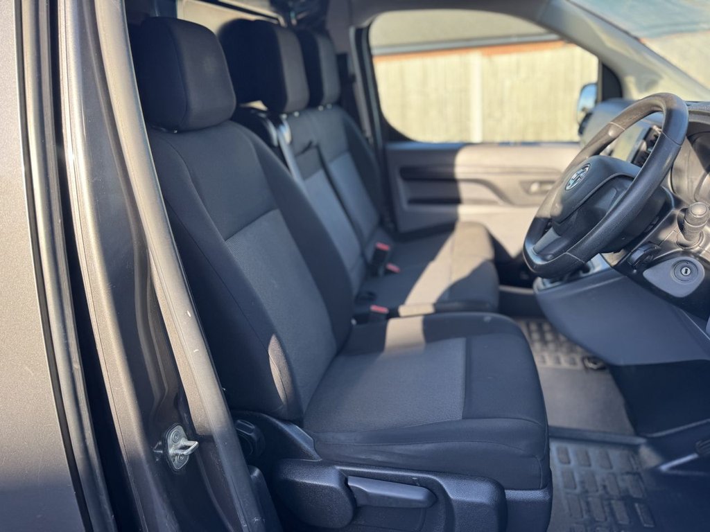 Used Vauxhall Vivaro 2022 for sale - 76570250: Photo 20