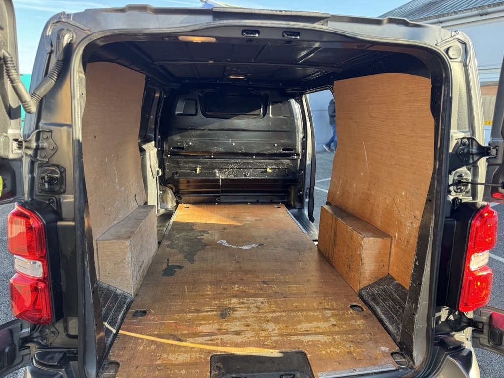 Used Vauxhall Vivaro 2022 for sale - 76570250: Photo 33