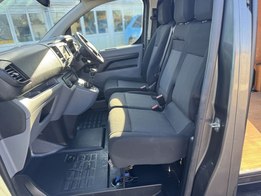 Used Vauxhall Vivaro 2022 for sale - 76570250: Photo 37