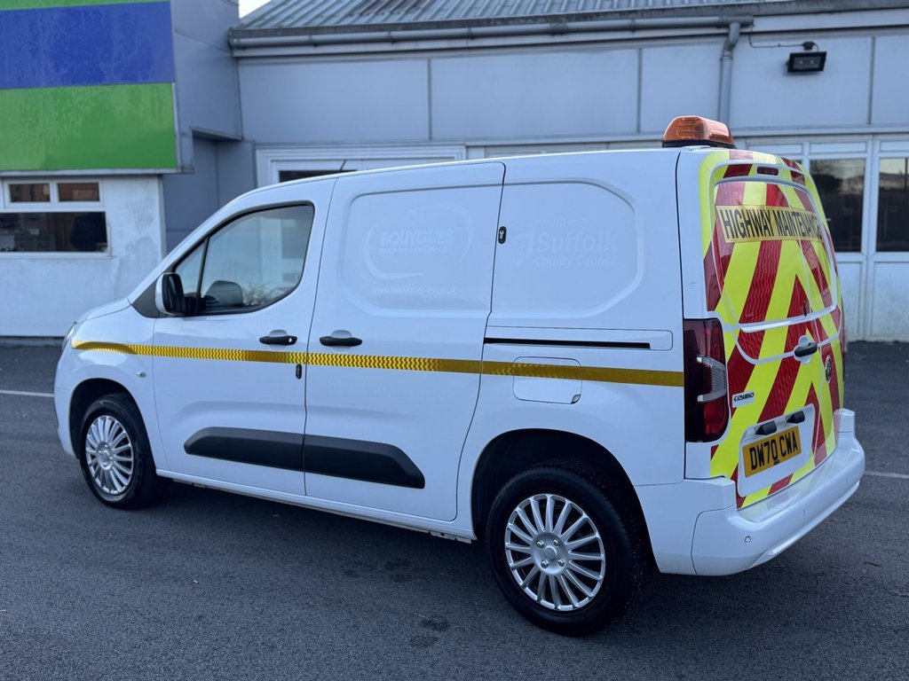 Used Vauxhall Combo 2021 for sale - 76570253: Photo 8