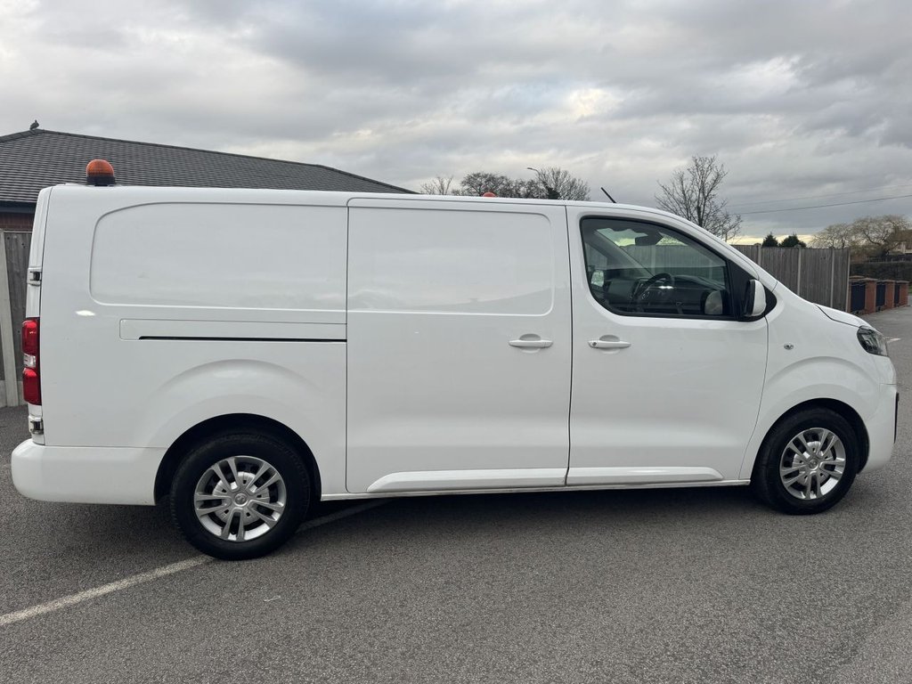 Used Vauxhall Vivaro 2021 for sale - 77609136: Photo 11