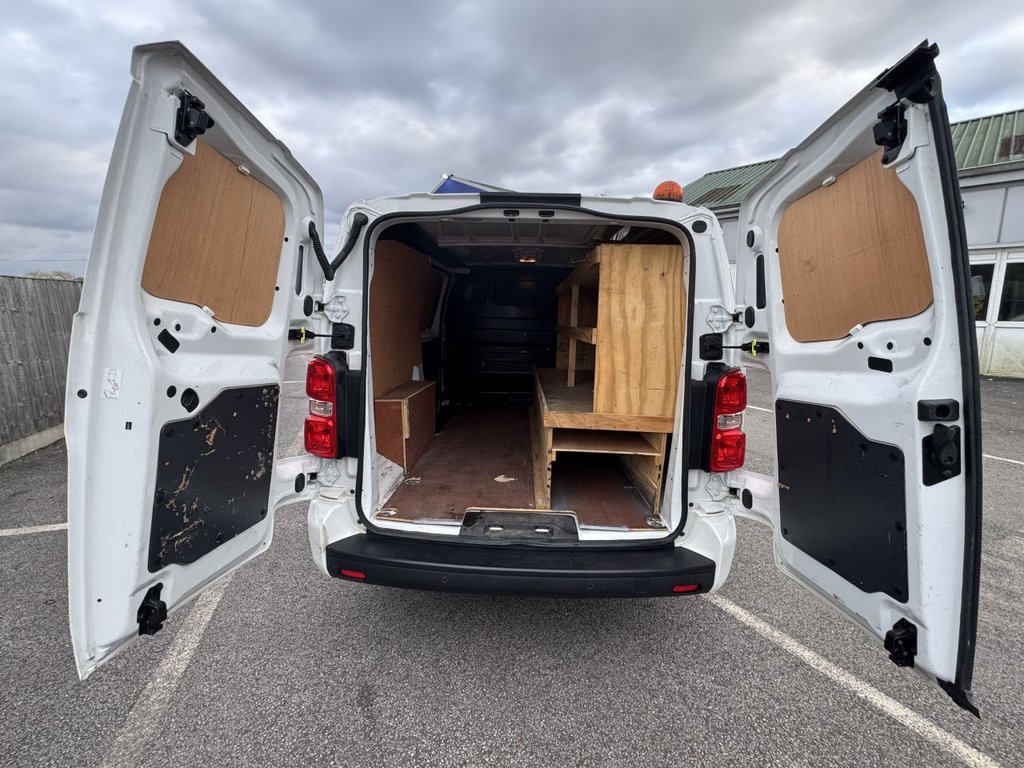 Used Vauxhall Vivaro 2021 for sale - 77609136: Photo 30