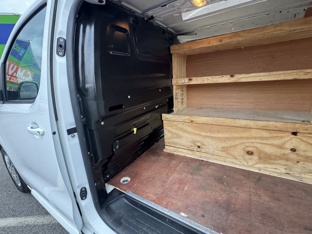 Used Vauxhall Vivaro 2021 for sale - 77609136: Photo 36