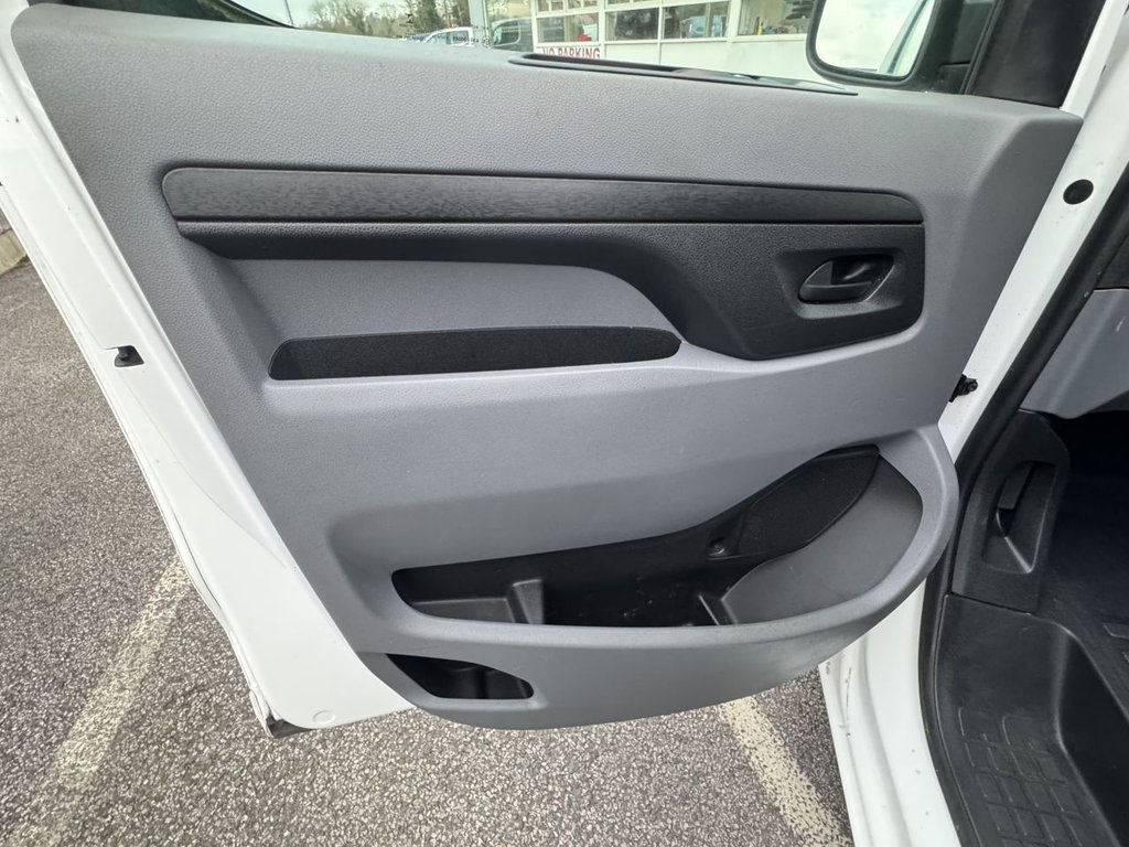 Used Vauxhall Vivaro 2021 for sale - 77609136: Photo 40