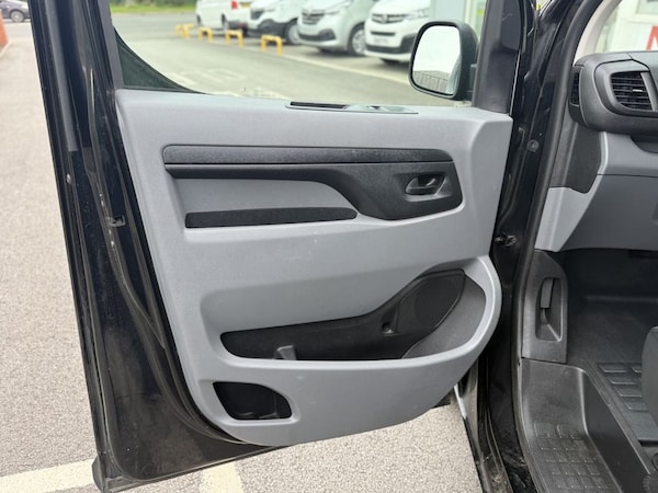 Used Vauxhall Vivaro 2022 for sale - 76118931: Photo 17