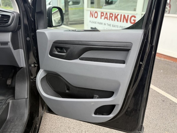 Used Vauxhall Vivaro 2022 for sale - 76118931: Photo 22