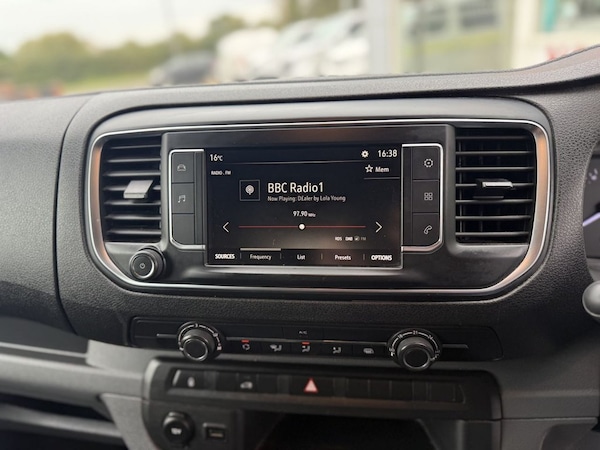 Used Vauxhall Vivaro 2022 for sale - 76118931: Photo 29