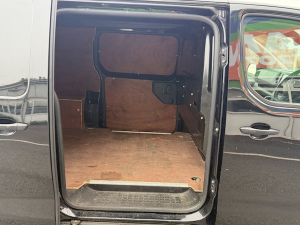 Used Vauxhall Vivaro 2022 for sale - 76118931: Photo 4