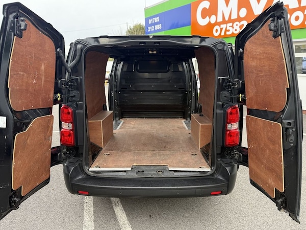 Used Vauxhall Vivaro 2022 for sale - 76118931: Photo 8