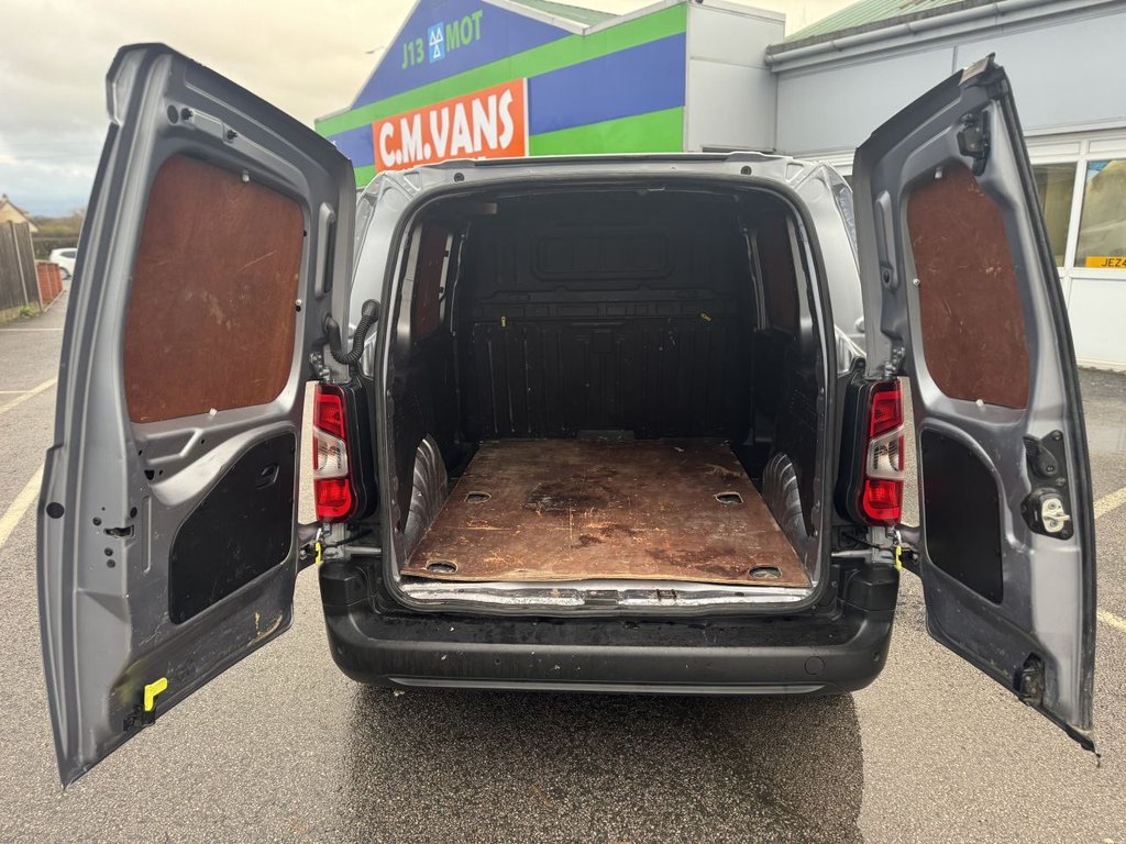 Used Citroen Berlingo 2020 for sale - 76985898: Photo 30