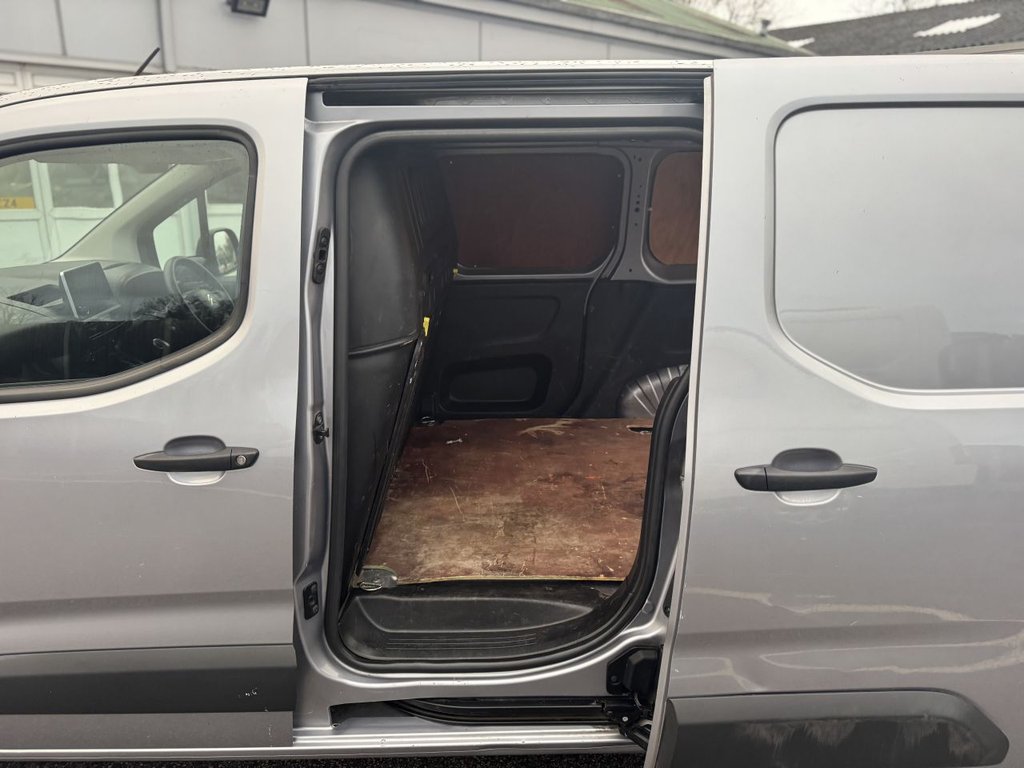 Used Citroen Berlingo 2020 for sale - 76985898: Photo 32