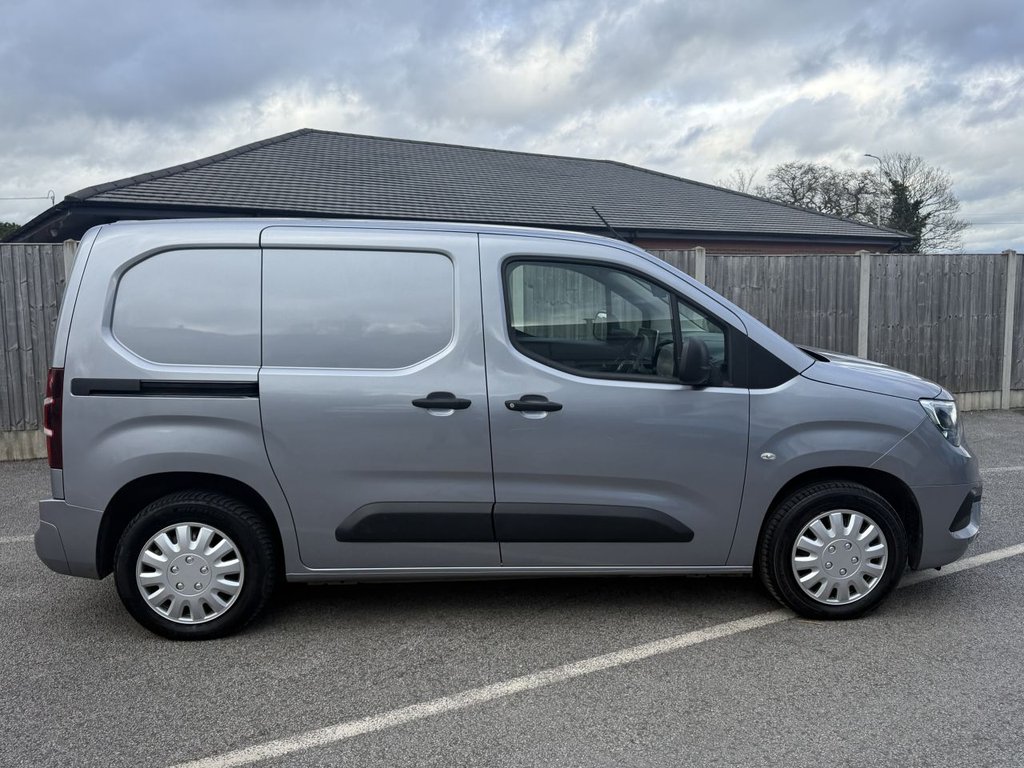 Used Vauxhall Combo 2021 for sale - 78008877: Photo 2