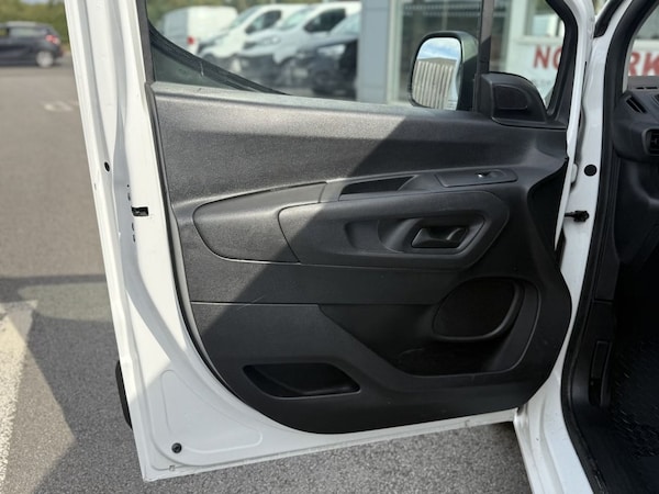 Used Peugeot Partner 2020 for sale - 75653904: Photo 15