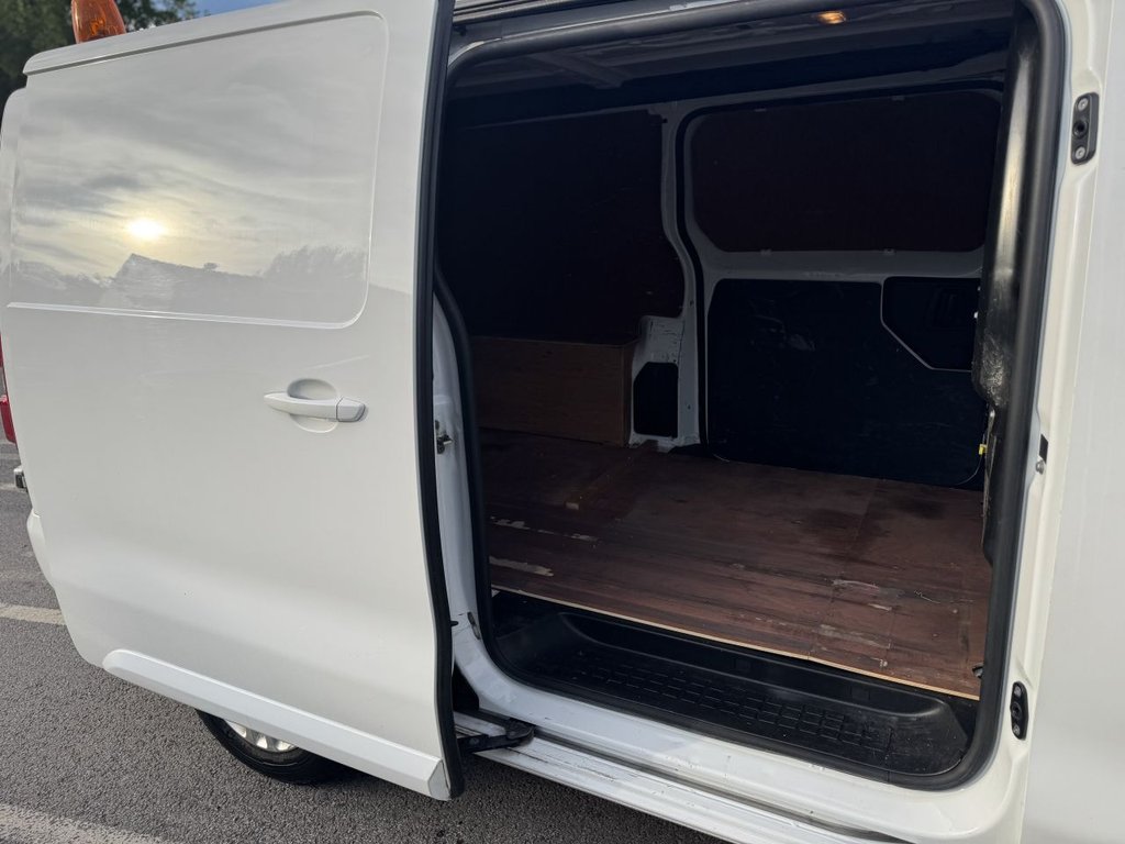 Used Vauxhall Vivaro 2020 for sale - 76210469: Photo 37