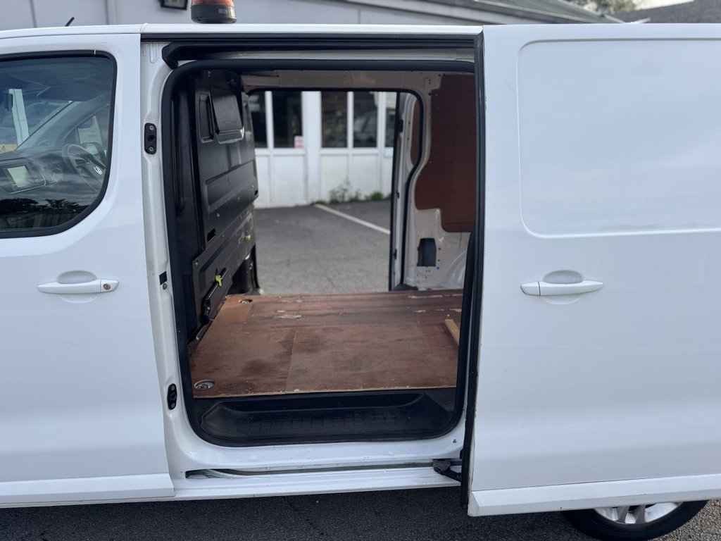 Used Vauxhall Vivaro 2020 for sale - 76210469: Photo 43