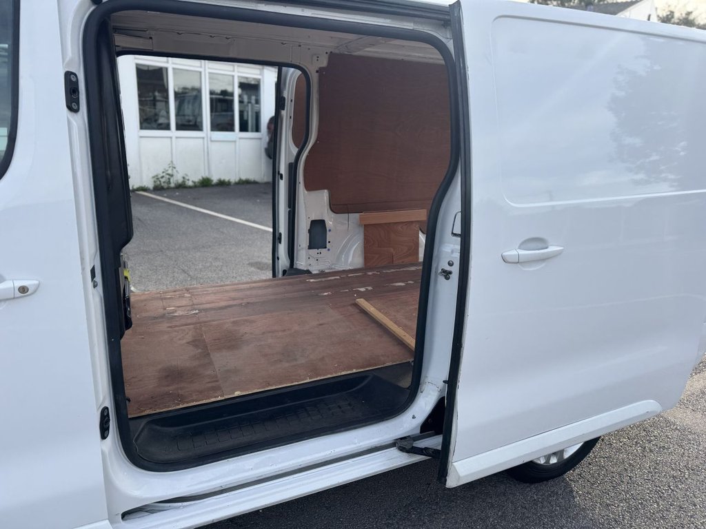 Used Vauxhall Vivaro 2020 for sale - 76210469: Photo 44