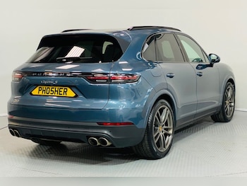 Used Porsche Cayenne 2018 for sale - 79462023: Photo