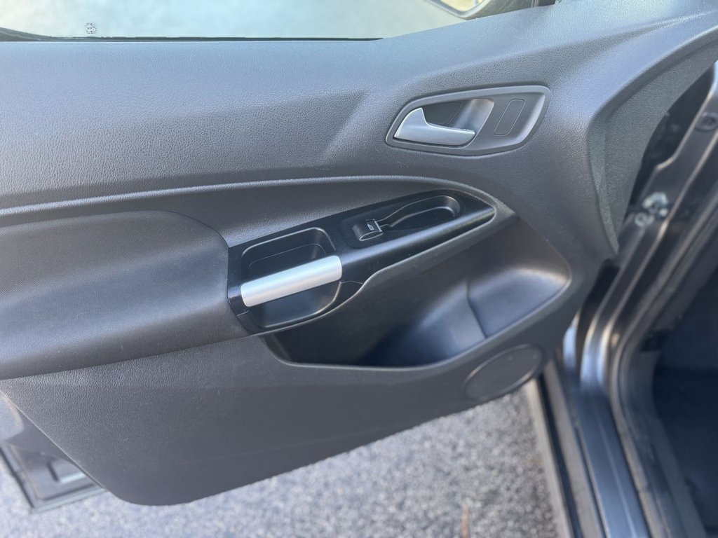 Used Ford Transit Connect 2018 for sale - 76632280: Photo 45