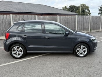 Used Volkswagen Polo 2016 for sale - 79722689: Photo