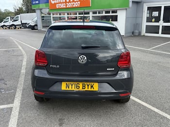 Used Volkswagen Polo 2016 for sale - 79722689: Photo