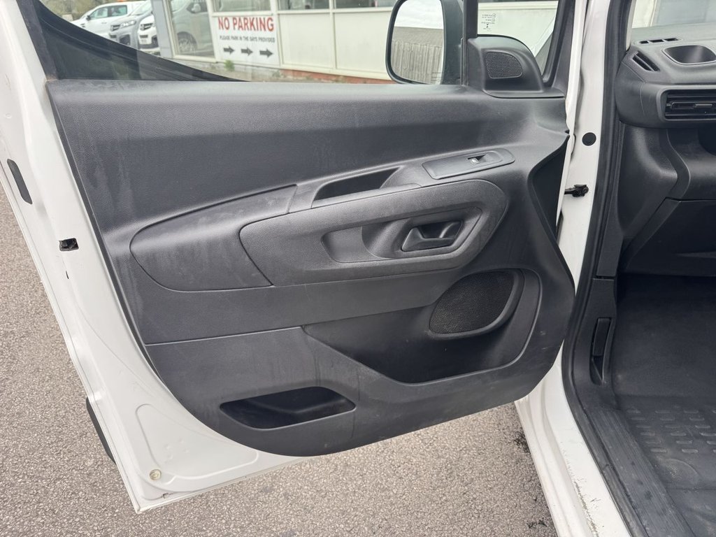 Used Citroen Berlingo 2021 for sale - 77991153: Photo 32