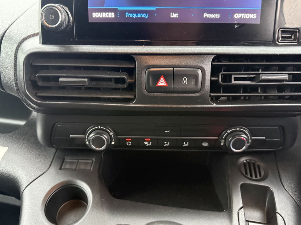 Used Peugeot Partner 2020 for sale - 77133629: Photo 27