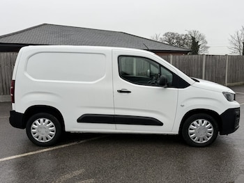 Used Peugeot Partner 2020 for sale - 77133629: Photo