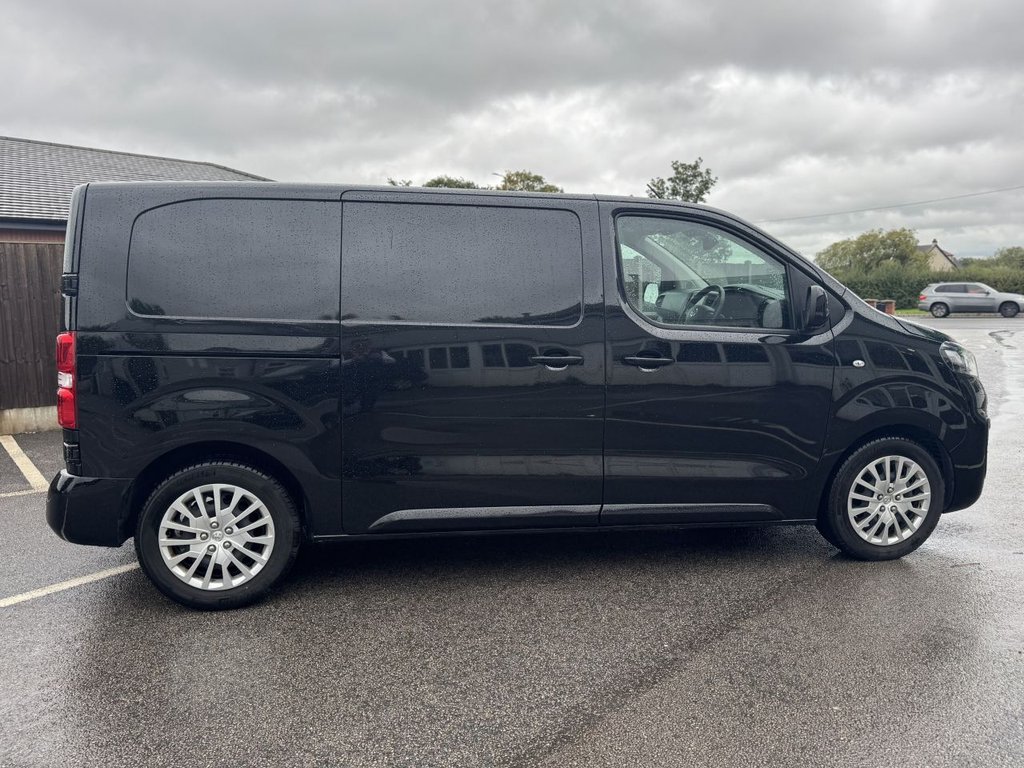 Used Vauxhall Vivaro 2023 for sale - 76163404: Photo 14