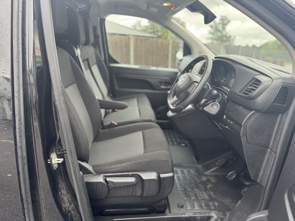 Used Vauxhall Vivaro 2023 for sale - 76163404: Photo 16