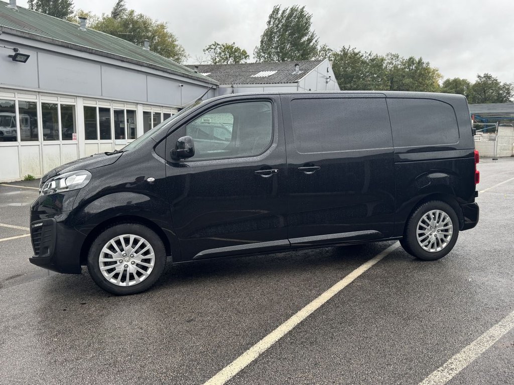 Used Vauxhall Vivaro 2023 for sale - 76163404: Photo 4