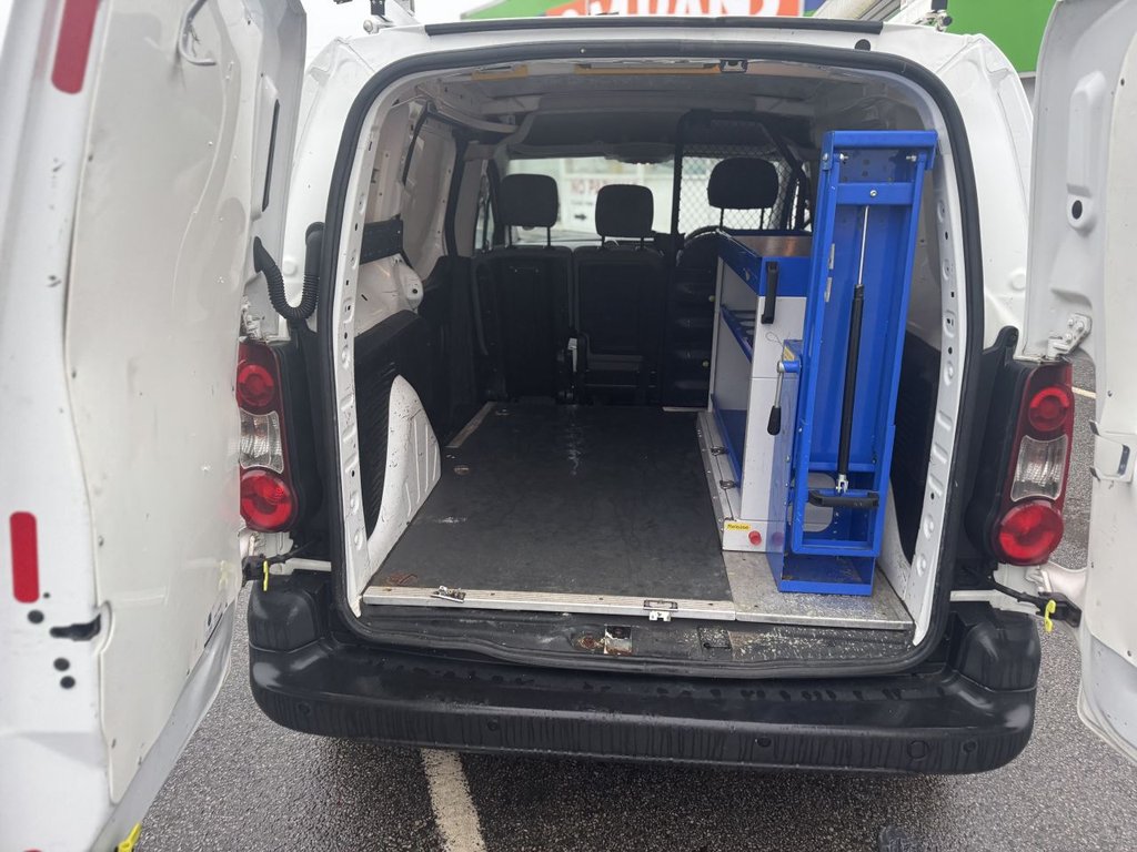 Used Peugeot Partner 2015 for sale - 77139473: Photo 32