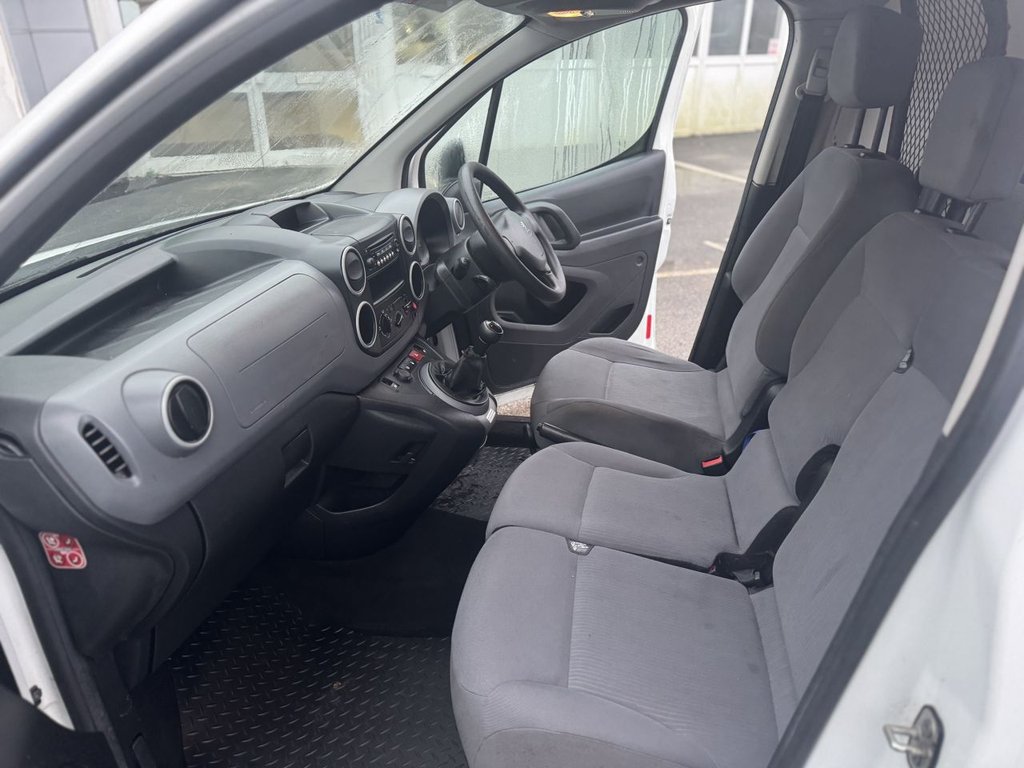 Used Peugeot Partner 2015 for sale - 77139473: Photo 41