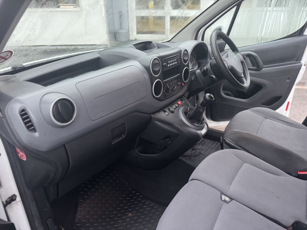 Used Peugeot Partner 2015 for sale - 77139473: Photo 42