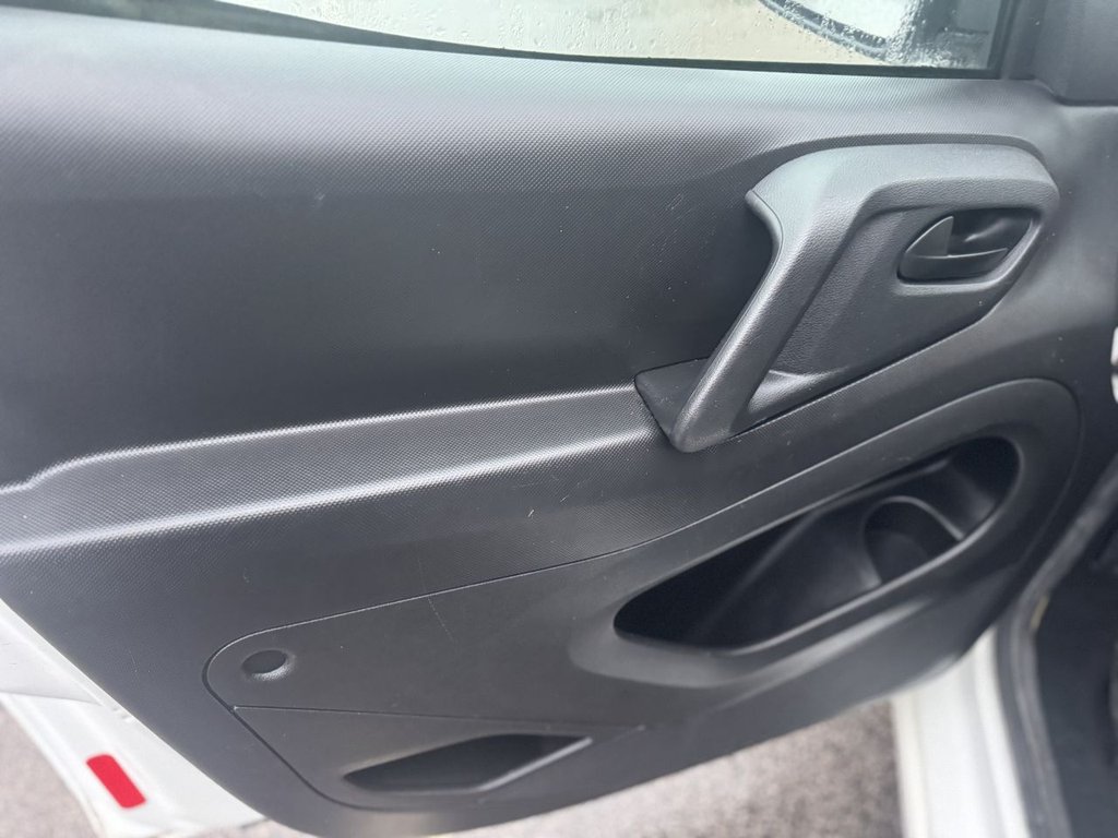 Used Peugeot Partner 2015 for sale - 77139473: Photo 43