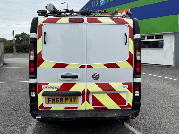 Used Vauxhall Vivaro 2018 for sale - 76080923: Photo 11
