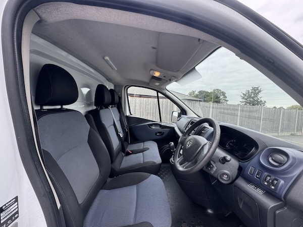 Used Vauxhall Vivaro 2018 for sale - 76080923: Photo 20